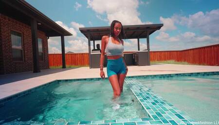 Amy's Dip in a Sporty Short Outfit