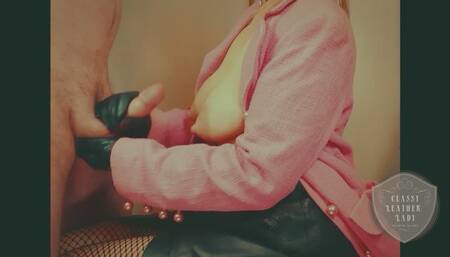 Leather skirt & gloves milking - cumshot on saggy breasts