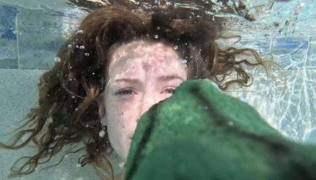 Nathalia Gets Swallowed Whole: Gator Vore