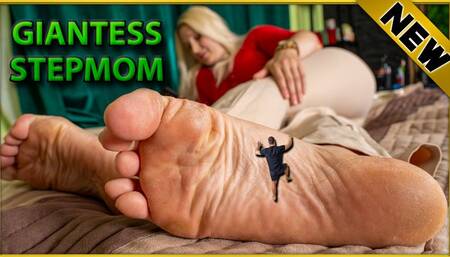 Forever Trapped in Unaware Giantess Stepmom's Ass