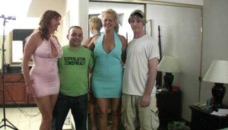 Young Neighboors Frank Amd Lee Foursome With Double Dee And Hottie Wife Tracy! (1 of 5 mp4)