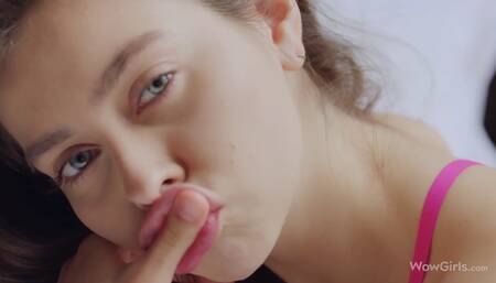 Alissa Foxy Teasing You