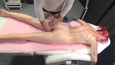 wife cheats on her husband with a masseur, they did mutual masturbation