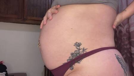 30 Week Pregnant Belly