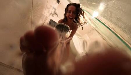 Maria and her Shower Toy 4K Version VR 360