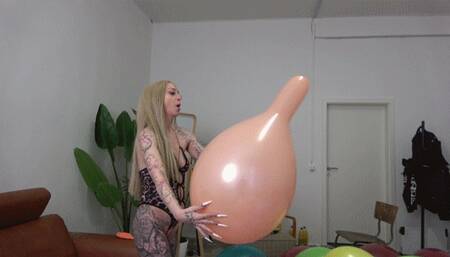 Loft2 Susy First BlowtoPop 4K