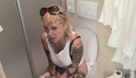 Air B&B guy spied on me while on the toilet!