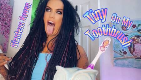 GIANTESS RAVEN FINDS TINY ON HER TOOTHBRUSH - VORE