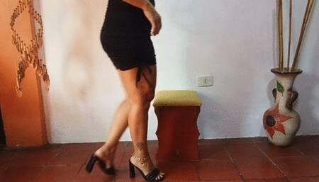 Scratches feet and whole body due to intense itching (3)