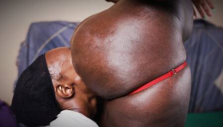 Huge black sweaty buttocks get a sloppy licking