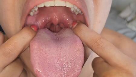 Deep Throat Upside Down Until Cum in Throat