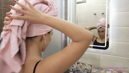 NICOLE - Clean my whole body and inhale the aroma of my ass! (4K)