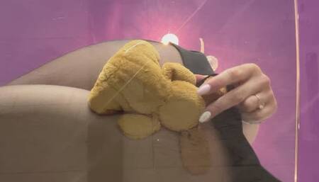 a third pillow view video