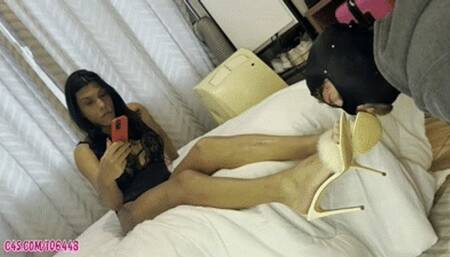 Gorgeous Shemale Goddess – Foot Worship & Human Furniture # 1080HD