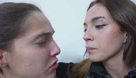 Sente só! Meu bafo, arrotos e deixe eu babar e cuspir em você todinha by Aretha Lude (part01-05)