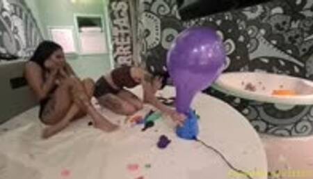 Safira & Nicole on The Pumping Session - Part 2