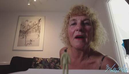 Giantess Molly hides a little man in her Pussy