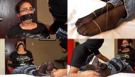 Sofia sensitive soles and the rubber band predicament! - MOV