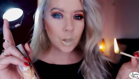 Gold lips on a black 120 cigarette [wmv]