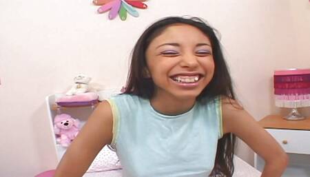 Young Alexis Love a Latina slut with brown hair loves to