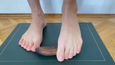 Foot Fetish Crushing Bananas