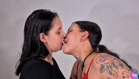 TASTY KISS BETWEEN QWEEN AND KIARA # PART 4 # DELICIOUS AND DEEP KISS BETWEEN DELICIOUS BRAZILIAN GIRLS