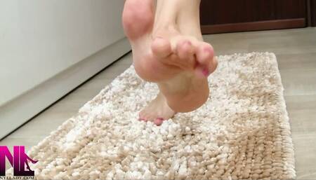 Me footplaying and teasing in bathroom(CUSTOM)