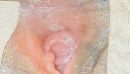 Play with the clitoris.