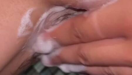 Hairy Armpits Shampooing MP4 Version