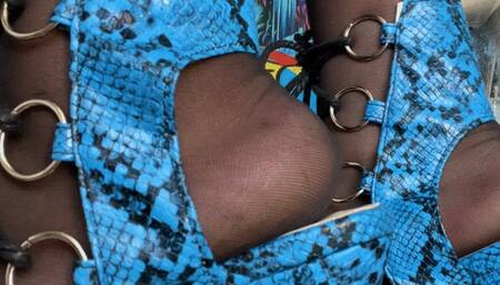 Valeri in latex poping inflatables with heels