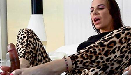 Vicky Vix's Post Smelly Running Shoes and Socks JOI Footjob and Toejob Tease (Angle 2) - 720 wmv