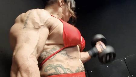 FBB XTREME RIPPED VEINY MOUNTAIN WORKOUT PUMPED TRAPS BICEPS CURLING MASSIVE LEGS MUSCLE SHAPE COMPETITION!