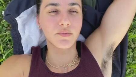 Hairy Armpits In The Sun MP4 Full Version