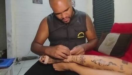 CHEGUEI DO TRABALHO E TINHA UM PE ME ESPERANSDO