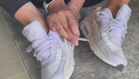 Hot lilac Airmax sneakers shoeplay