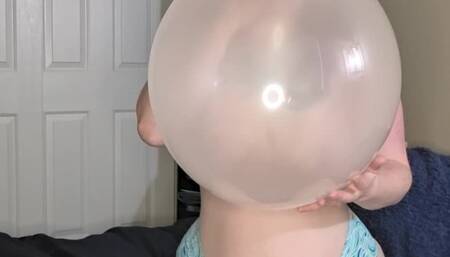 Topless Blow to Pop