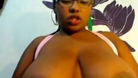 Big-Titted Ebony BBW Goes Live