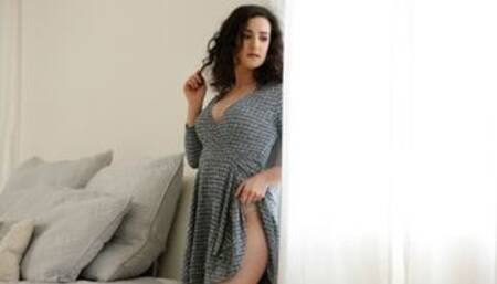 Lusty kinky model with hairy crack Lyra Lockhart fucks in the bed