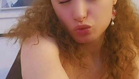 Telling you all about my day, and enjoying a Winston Blue, with you ;) muaa xx