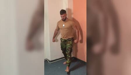 Maximo Soldier Is Training
