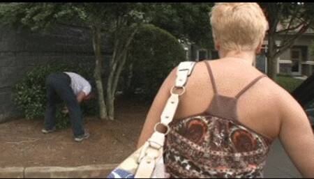 Return Of Lawn Man! Mature Tracy Gets Facial After Sex! (4 of 4 wmv)