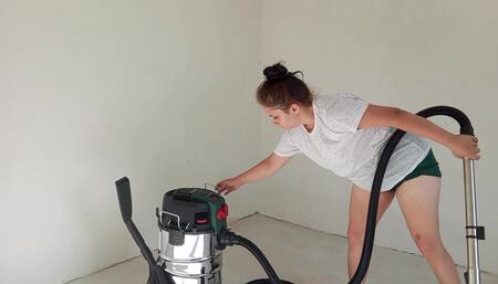 PAWG Girl Vacuum in the House