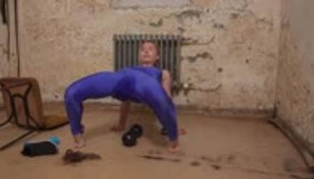 spandex girls gets catched - wmv 720p