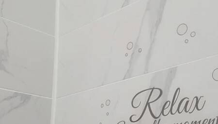 Vape in bathtub whit Anna Sparkle