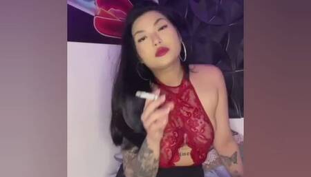 Red Temptation: Smoke & Seduction