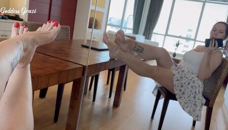 Double View Foot Tease - Goddess Grazi teasing in the mirror (MP4-HD 1080p)