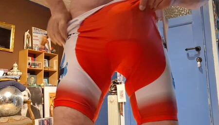 Wrestling Suit Shows Very Very Big Bulge