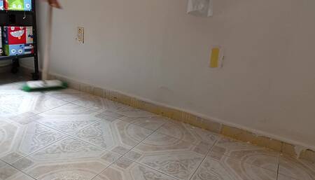 Chubby mom records herself and sends me a video doing cleaning in a thong 2