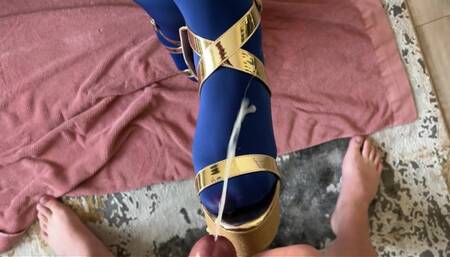 Double Shoejob with Her New High Heels (MP4)