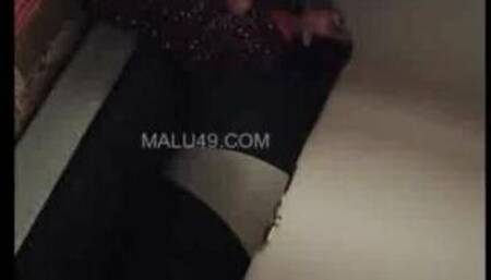 Horny Indian Vlg Bhabhi Show’s and Masturbating and Fucking